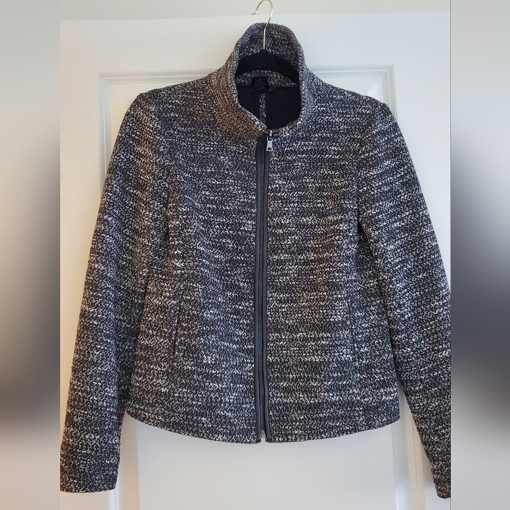 Ann Taylor Women's Black and White Jacket